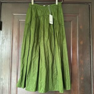 NWT Vince Herb Green Tiered Smocked Skirt, Size 8